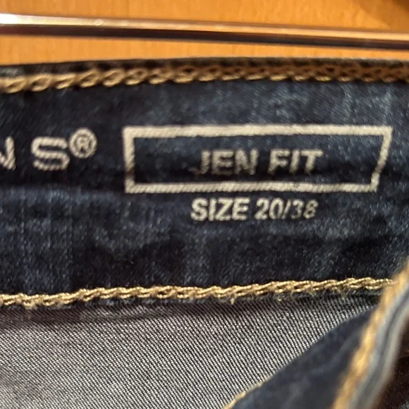 Very Stretchy Denim Midi skirt - Picture 4 of 5